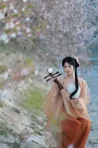 Jian Ying Tao Nai: Elegant Asian Muse Amidst Spring Blossoms - YiTuYu Art Language Vol.8617-7