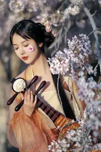 Jian Ying Tao Nai: Elegant Asian Muse Amidst Spring Blossoms - YiTuYu Art Language Vol.8617-27