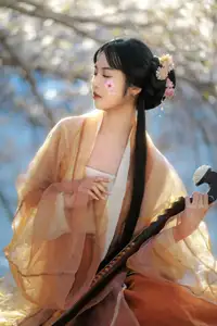 Jian Ying Tao Nai: Elegant Asian Muse Amidst Spring Blossoms - YiTuYu Art Language Vol.8617-10