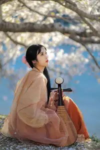 Jian Ying Tao Nai: Elegant Asian Muse Amidst Spring Blossoms - YiTuYu Art Language Vol.8617-28