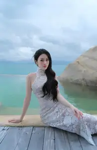 Elegant Beauty on the Waves: White Dress Muse Cruises the Azure Sea-3