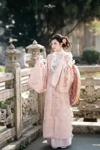 Pink Grace - Captivating Elegant Asian Traditional Beauty-14