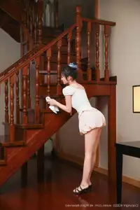 Discover Yan Tian Kitty's Enchanting Beauty in XiuRen No.10730: A Sweet & Captivating Photoshoot-37