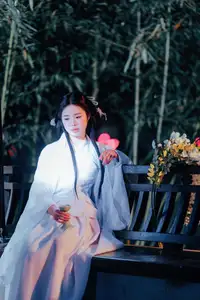 YiTuYu Vol.8687: Su Su - An East Asian Muse's Ethereal Night Tale-19