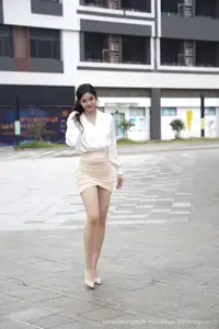 XiuRen No.10735: Nan Qiao's Chic Elegance & Allure on a White Sofa-1