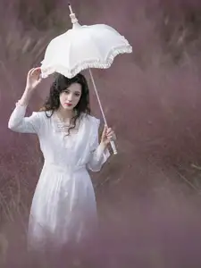 Enyyyn's Dreamy Escape in a Pink Grass Field – YiTuYu Vol.8630-7