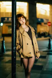 YiTuYu Vol.8618: Bu Chi Zao Fan Hui Gua's Chic Urban Night Style-9