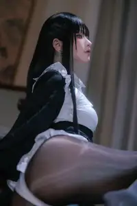 Coser Yu Yu: Alluring Black Stocking Nun – Exclusive Photo Set (41P)-26