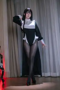 Coser Yu Yu: Alluring Black Stocking Nun – Exclusive Photo Set (41P)-22