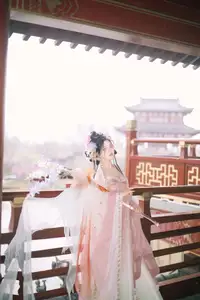 Discover Qi Qi's Ethereal Beauty: Hanfu under Cherry Blossoms. YiTuYu Art Language Vol.8650 Collection.-24