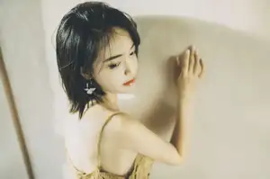 YiTuYu Vol.8660: Ji Hui Yuan Juice – Captivating Gentle Serenity-10