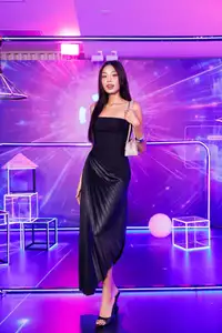 Thao Nhi Le: Captivating Beauty & Luxurious Resort Style. See Miss Universe Vietnam 2022 Runner-up in Stunning Seaside Scenery!-8