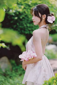 VGU No.35: Serene Beauty of a Young Woman with a Dreamy Bouquet-8