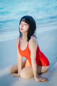 Coser Chun Mo Mo: Exclusive Selfie Collection Showcasing Captivating Beauty.-9