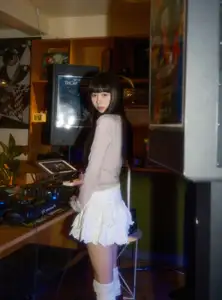 Discover Shi San Jin Ya's Charming Beauty in YiTuYu Art Language Vol.8555 Collection-5