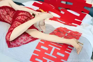 Yi Tian Tian's Allure in Red Lace Dress XiuRen No.10578: Modern Asian Beauty Captivates-8