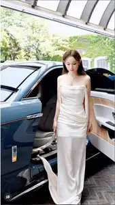 Huyen Baby flaunts 'jade goddess' figure radiant on luxurious getaway-7
