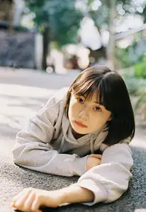 Discover Xin Yue's Captivating Youthful Charm with Guitar in the YiTuYu Vol.8587 Collection.-1