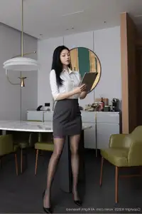 XiuRen No.10623 An Ran: Irresistible Allure of a Modern Office Lady in Seductive OL Attire-26
