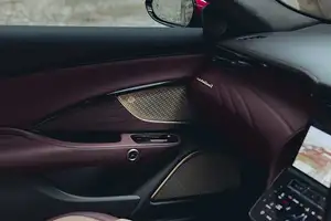 Discover the Unique Beauty of Maserati GranTurismo Meccanica Lirica: An Iconic Italian Sports Car-2