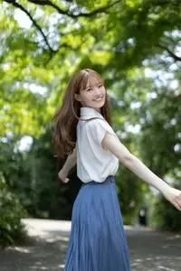 Kana Nakada's Captivating Charm: FRIDAY Digital Photo Book 'Konna ni Soba ni Iru noni' - A Must-See Collection.-10