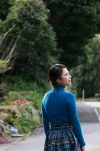 Miho Machiyama FRIDAY Digital Photo Book Scarlet Vol.2: Captivating Japanese Beauty Unveiled-6