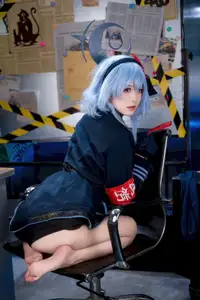 Captivating Amau Ako (Blue Archive) Cosplay by Jiu Qi Miao: Professional, Alluring & Game-Perfect!-9