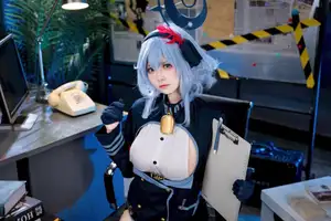 Captivating Amau Ako (Blue Archive) Cosplay by Jiu Qi Miao: Professional, Alluring & Game-Perfect!-0