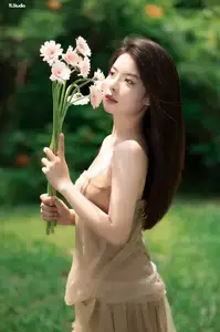 VGU No.167: Captivating Pure Beauty: A Gentle Young Woman and Flowers in Nature-7