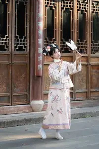 YiTuYu Vol.8552: Jiao Yi Zhi Sui Sui – Captivating Ancient Beauty & Traditional Artistry-39