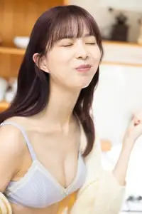 Riko Matsudaira - SPABOOKS: Captivating 'Swan-like Body Line' in SPA- Digital Photo Book-31