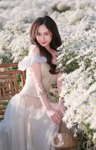 Enchanting Muse in White Chrysanthemum Field: A Portrait of Grace and Natural Beauty.-0