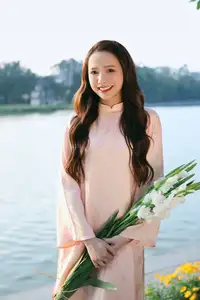 Elegant Vietnamese Beauty in Ao Dai by the Lake  A Glimpse of Hanoi's Serene Charm 1000025296-14