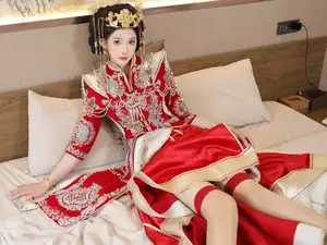 Li Shuang Er: Traditional Beauty in Vibrant Xiùhéfú from XiuRen model Part01-33