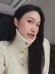 Doan Hai My: Sweet Beauty & Korean Doll Face Captivate Hearts in Winter Chill.-3