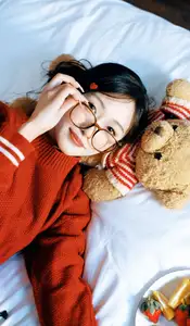 YiTuYu Art Language Vol.8573 zzzzzzz: A Girl's Sweet Relaxed Moment with a Bowl of Fruits-4