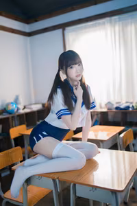 YiTuYu Art Language Vol.8275: Charming Bing Leng Qi E in Elegant Schoolgirl Attire-12