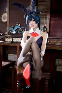 Coser Jiu Qi Miao Transforms into Ryūka Fisaki Bunny Girl: A Dazzling Blue Archive Cosplay-28