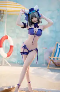 Coser Bangni Transforms into Alluring Swimsuit Cheshire on the Beach - (87P)-24