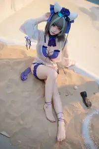 Coser Bangni Transforms into Alluring Swimsuit Cheshire on the Beach - (87P)-16
