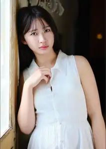 Discover the Captivating Charm of Hinata Matsumoto in "Uruwashi no Charman" Digital Photo Book - JP Exclusive-27