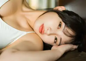 Discover the Captivating Charm of Hinata Matsumoto in "Uruwashi no Charman" Digital Photo Book - JP Exclusive-38