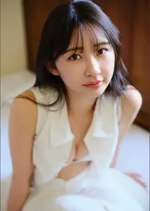 Discover the Captivating Charm of Hinata Matsumoto in "Uruwashi no Charman" Digital Photo Book - JP Exclusive-6