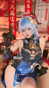 Coser Xiao Yao Yao Yao as Ganyu Lantern Rite: Mesmerizing Beauty in Traditional Festival Attire-6