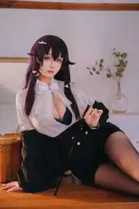 Coser Hina Jiao's captivating 'My Wife's Guidance Class Part01': Alluring lessons from the elegant teacher-12