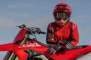 Ducati Desmo450 Enduro 2026: Breakthrough Off-Road Dirt Bike, Launching Soon to Excite Enthusiasts!-7