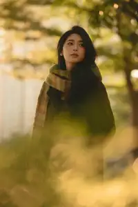 Discover the Serene Natural Beauty of an Asian Girl in a Warm Golden Hour Portrait 1047274-6