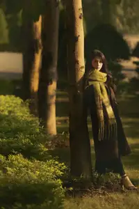 Discover the Serene Natural Beauty of an Asian Girl in a Warm Golden Hour Portrait 1047274-11