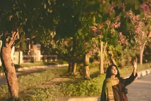 Discover the Serene Natural Beauty of an Asian Girl in a Warm Golden Hour Portrait 1047274-17