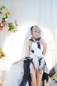 Coser Dong Ma Lu Sha Transforms into Azur Lane's Formidable: A Stunning Bridal Cosplay (16P)-1